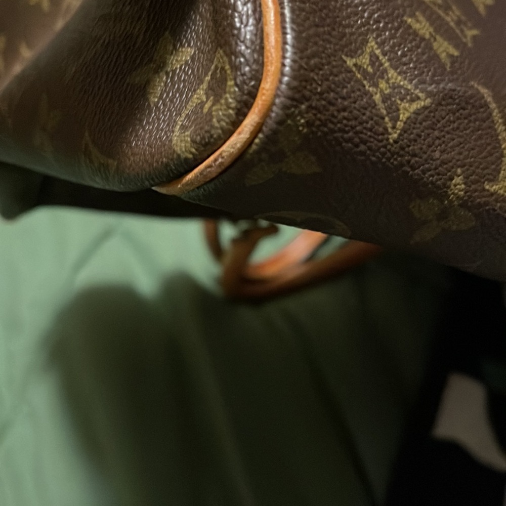 Authentic Louis Vuitton monogram speedy 35 - Picture 10 of 16